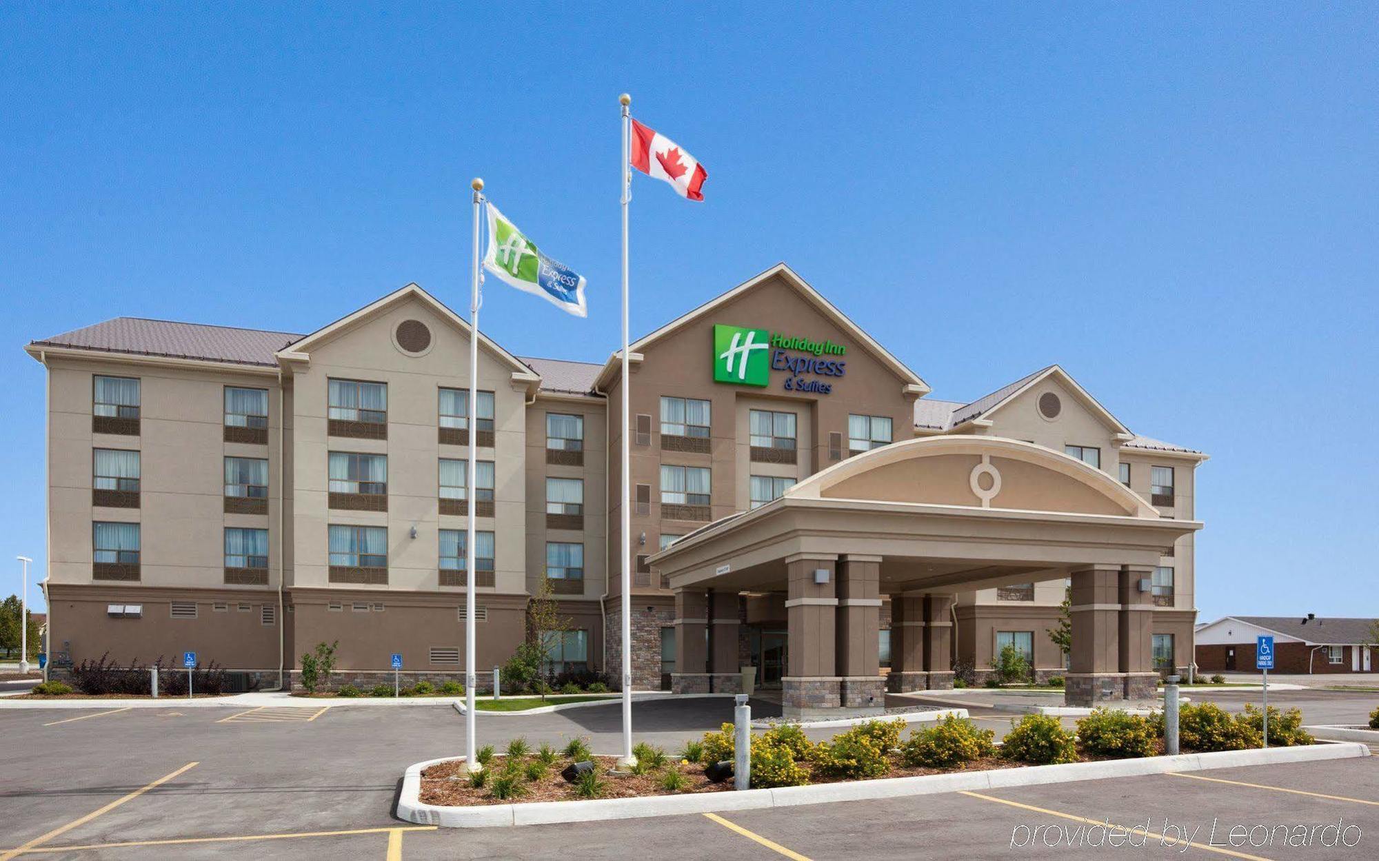 Holiday Inn Express & Suites New Liskeard Exteriér fotografie