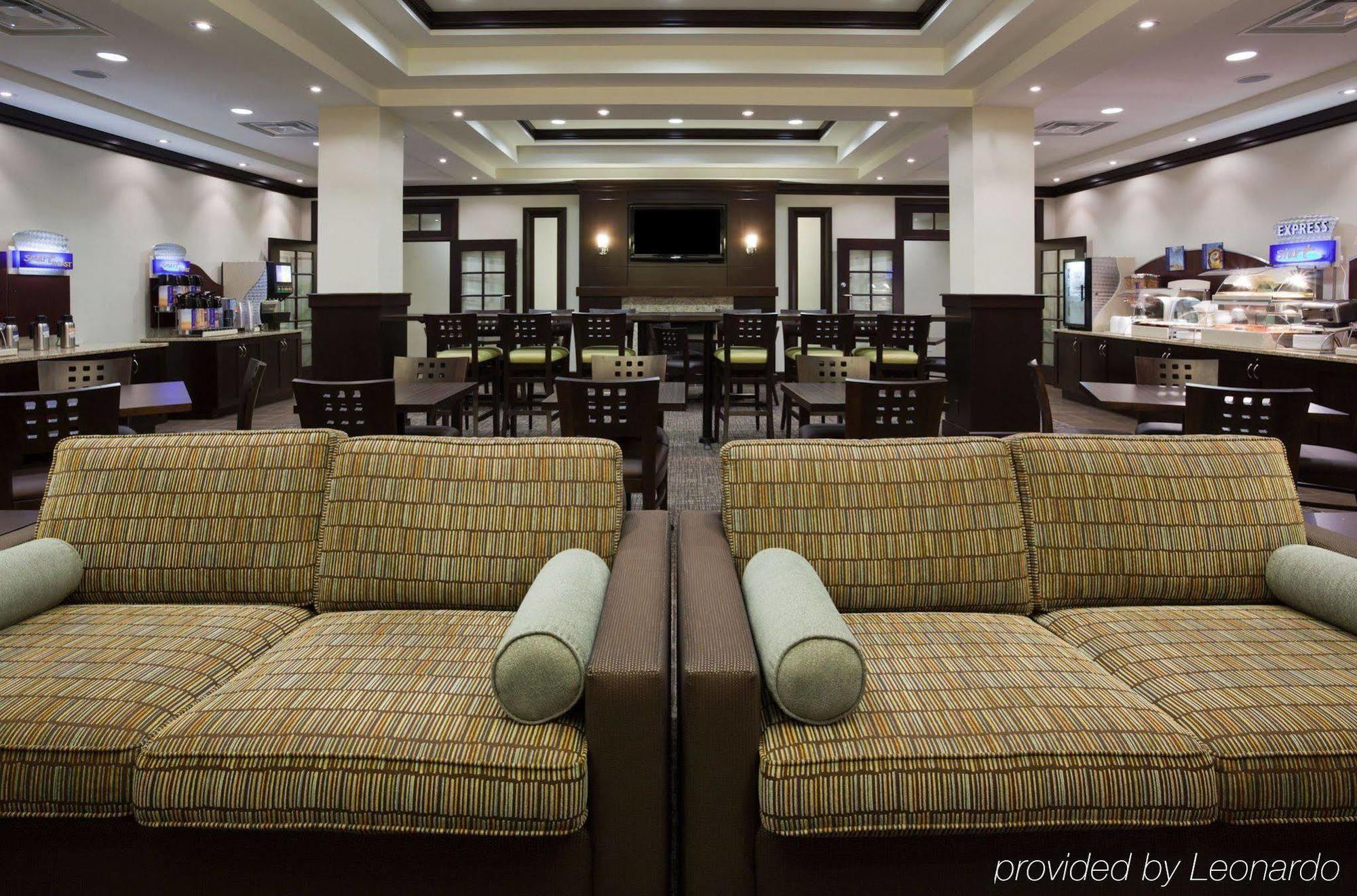 Holiday Inn Express & Suites New Liskeard Restaurace fotografie