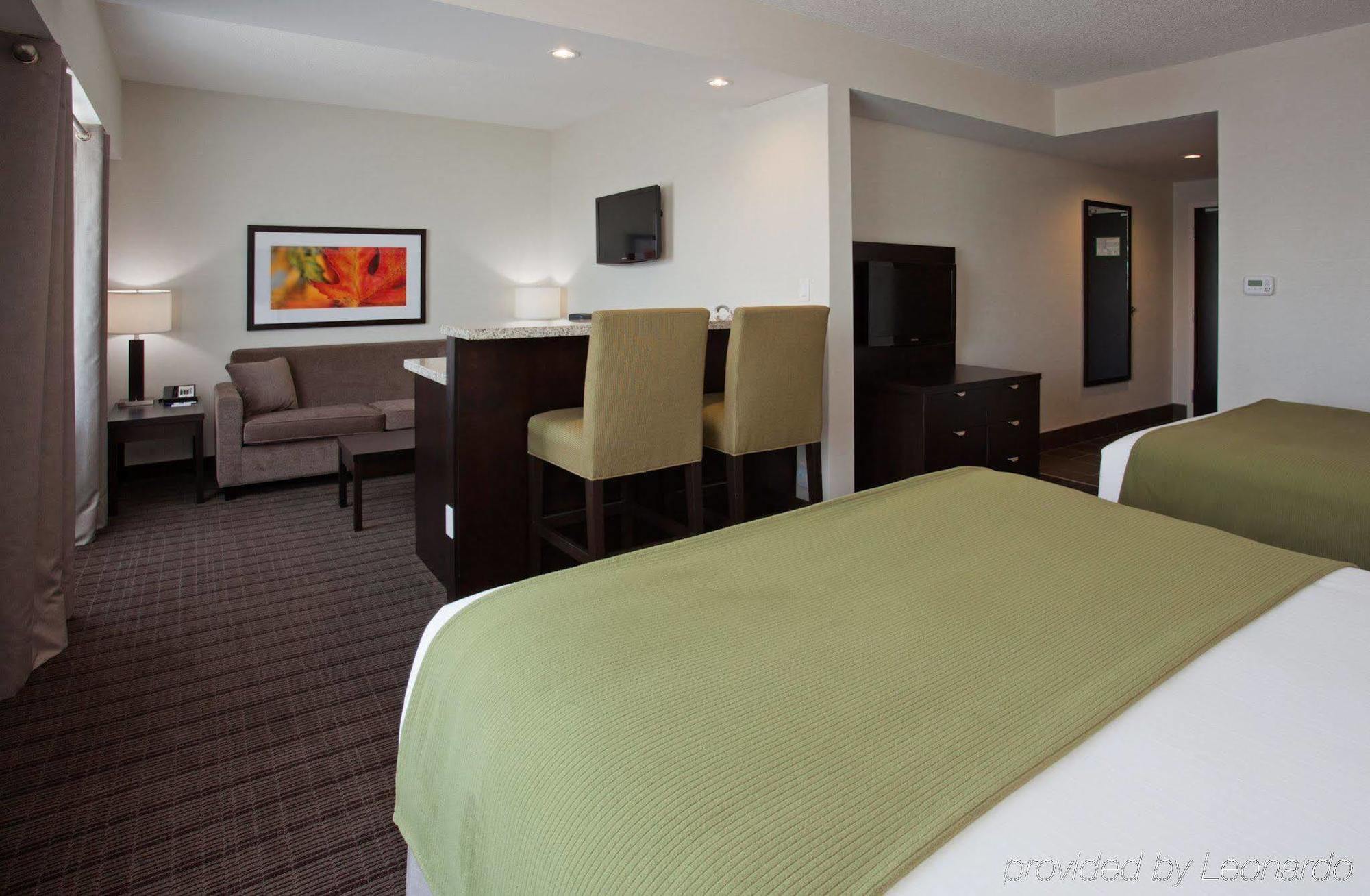 Holiday Inn Express & Suites New Liskeard Pokoj fotografie