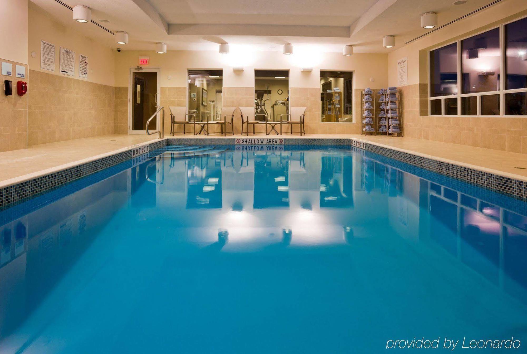 Holiday Inn Express & Suites New Liskeard Exteriér fotografie