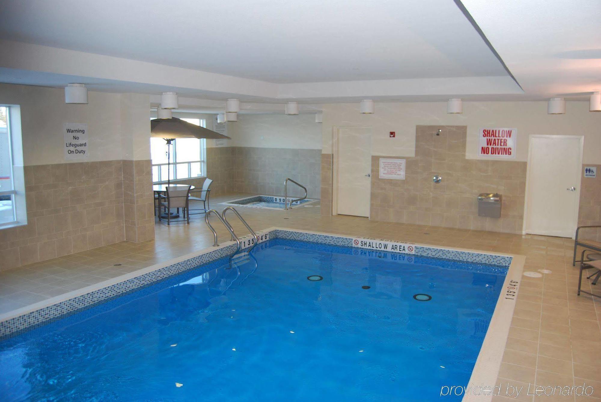 Holiday Inn Express & Suites New Liskeard Exteriér fotografie